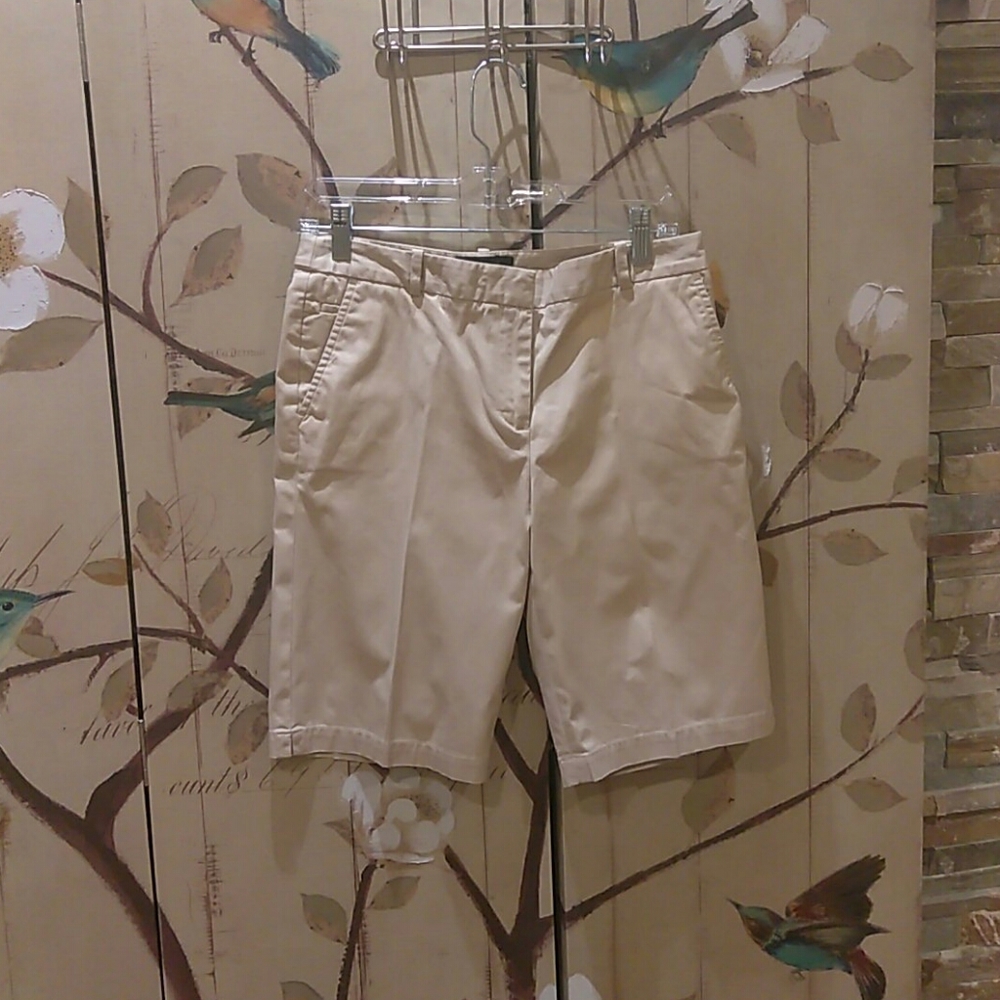 Talbots Sz 4 Bermuda Shorts - X27